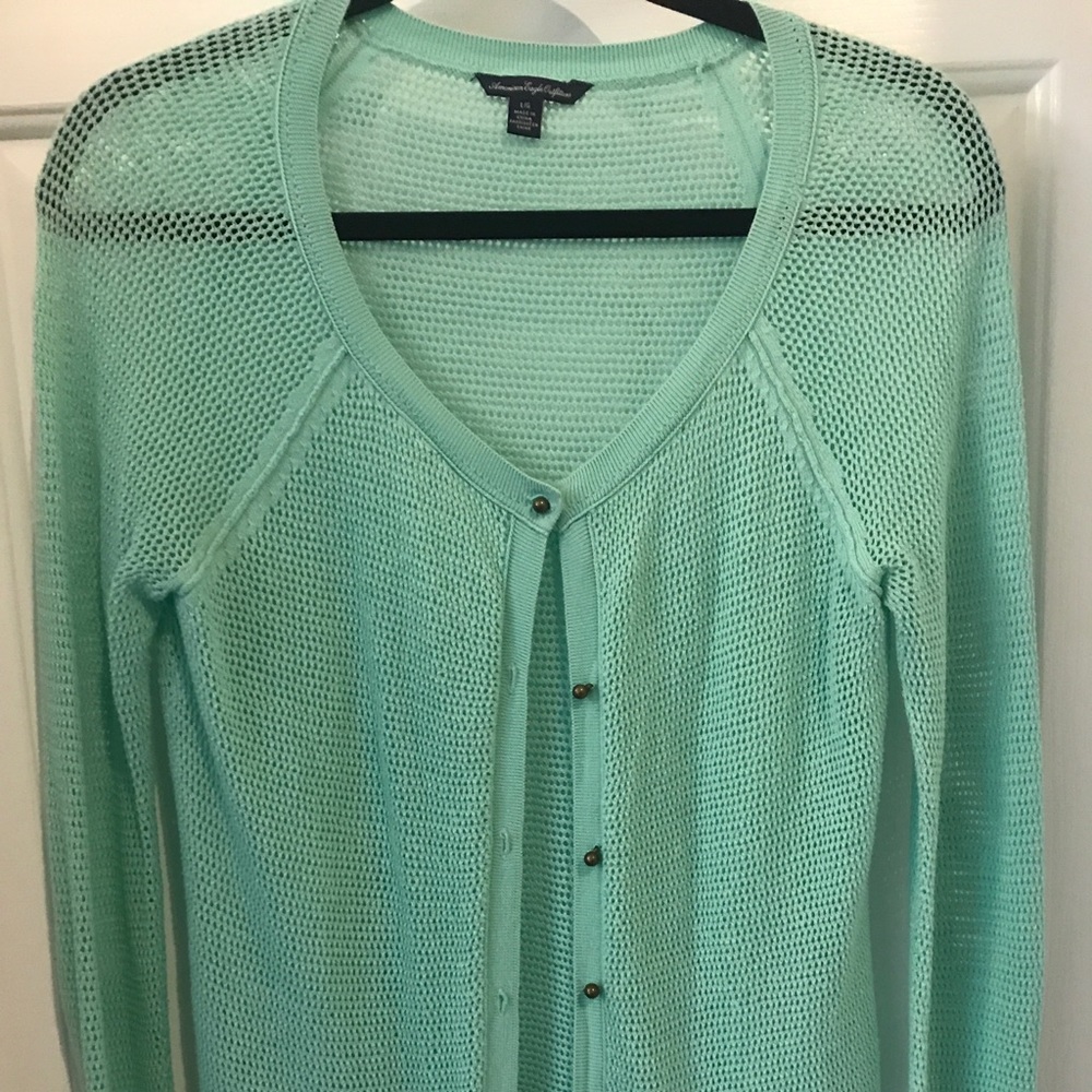 Mint green top